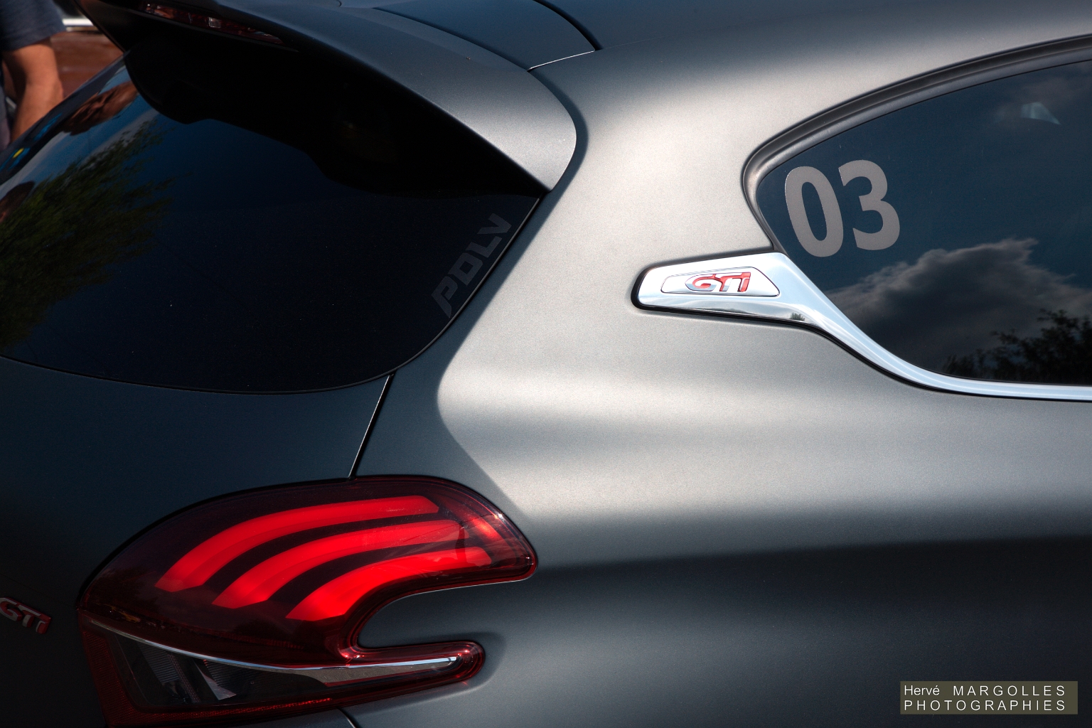 Peugeot 208 GTi.jpg